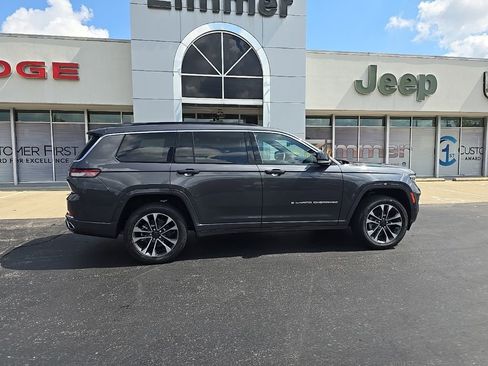 New 2025 Jeep Grand Cherokee L Overland w/ Advanced Protech Group III image 9