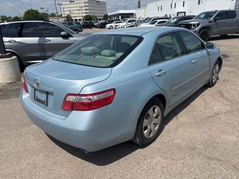 Used 2007 Toyota Camry LE FWD image 3