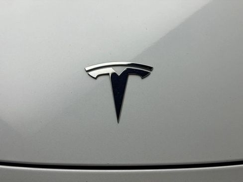 Used 2020 Tesla Model 3 Standard Range RWD image 11