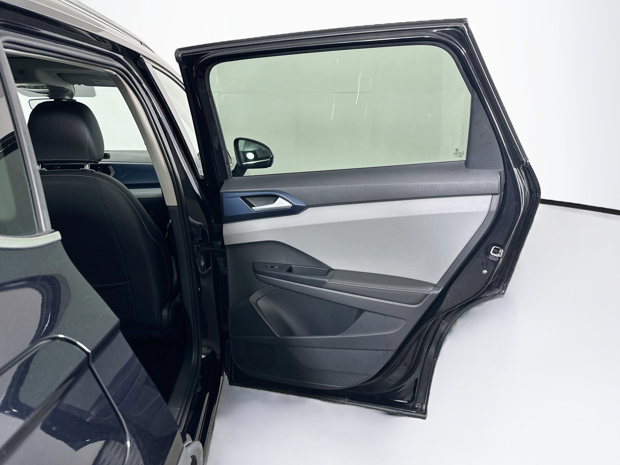 Used 2024 Volkswagen Taos SE FWD image 29