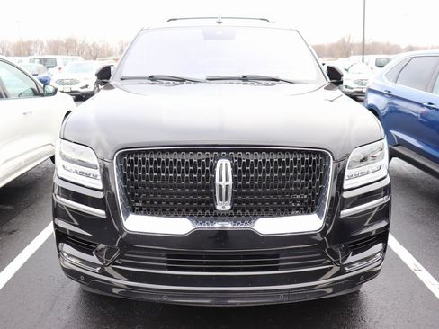 Used 2020 Lincoln Navigator Reserve w/ Equipment Group 208A Reserve image 2