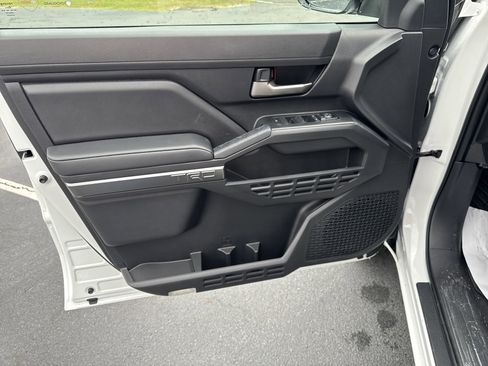 New 2025 Toyota Tacoma 4x4 Double Cab Hybrid image 23