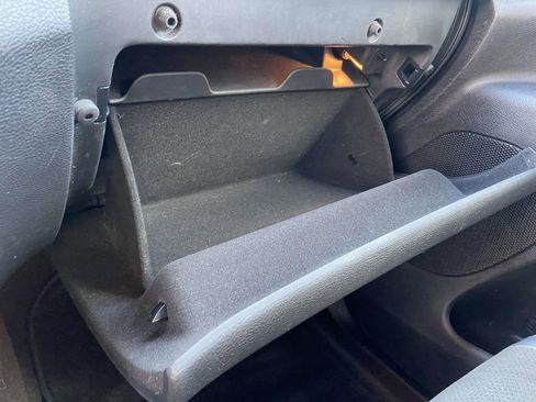 Used 2019 Jeep Grand Cherokee Altitude image 28