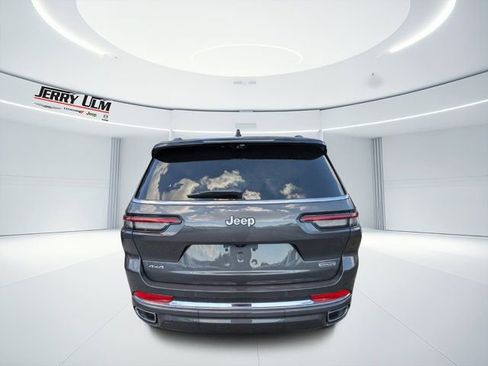 New 2025 Jeep Grand Cherokee L Overland w/ Advanced Protech Group III image 4