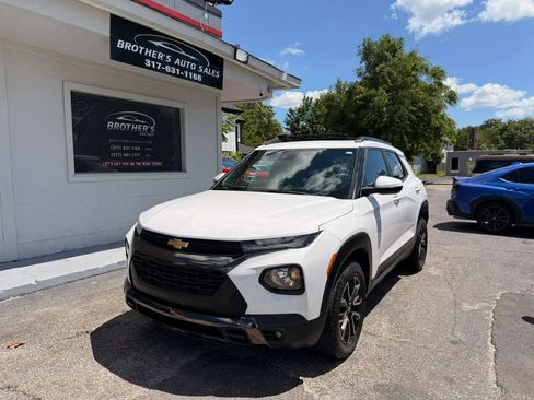 Used 2021 Chevrolet TrailBlazer ACTIV w/ Sun and Liftgate Package AWD/4WD image 4