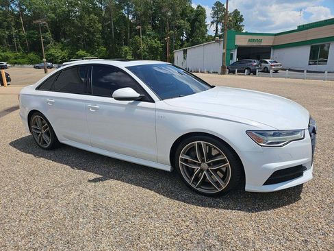 Used 2017 Audi S6 Prestige w/ Prestige Package AWD/4WD image 2