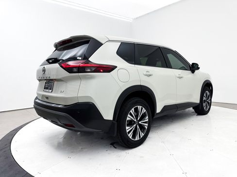 Used 2023 Nissan Rogue SV image 16
