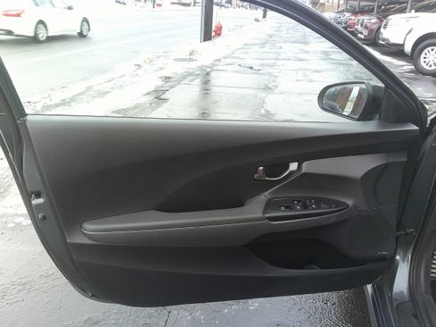 Used 2019 Hyundai Veloster Turbo Ultimate image 15