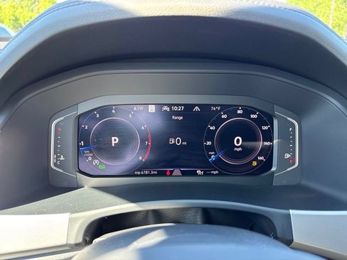 Certified 2023 Volkswagen Atlas SEL R-Line AWD/4WD image 18