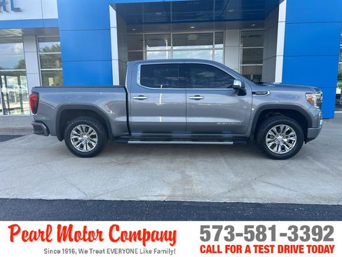 Used 2022 GMC Sierra 1500 Denali AWD/4WD image 3