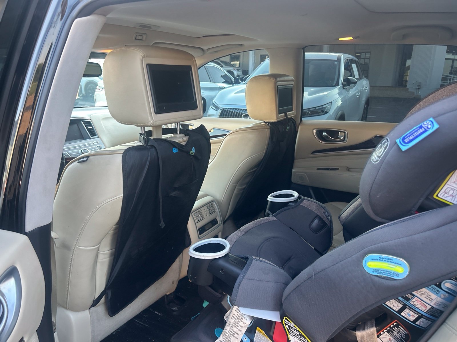 Used 2015 INFINITI QX60 FWD w/ Deluxe Touring Package image 18
