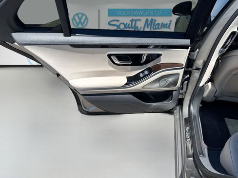 Used 2022 Mercedes-Benz S 500 4MATIC image 26