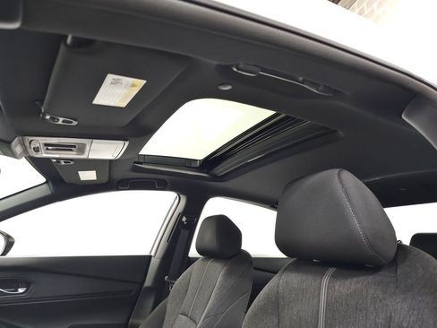 Used 2023 Honda Accord Sport image 17