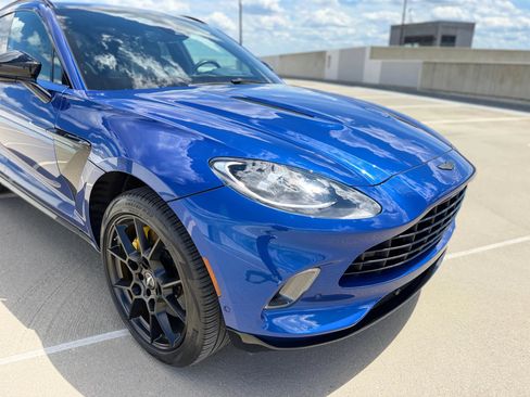 Used 2021 Aston Martin DBX AWD/4WD image 23