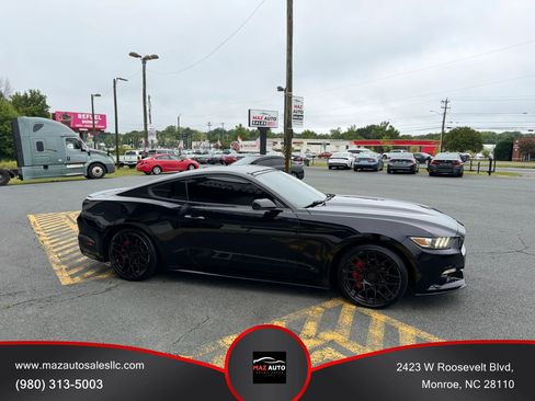 Used 2017 Ford Mustang Premium RWD image 3