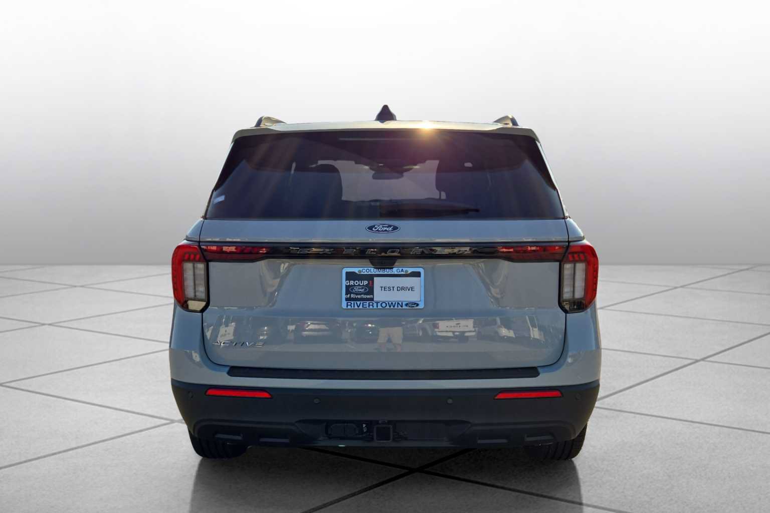 New 2027 Ford Explorer Active RWD image 4
