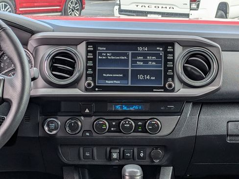 Certified 2023 Toyota Tacoma TRD Off-Road AWD/4WD image 31