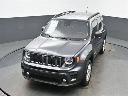 Used 2022 Jeep Renegade Latitude image 38