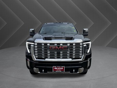 Used 2024 GMC Sierra 2500 Denali w/ Denali Reserve Package AWD/4WD image 3
