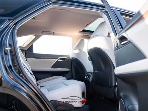 Used 2021 Lexus RX 350L FWD w/ Premium Package image 19