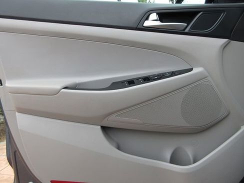 Used 2021 Hyundai Tucson SEL image 9