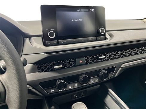 New 2025 Honda Accord SE image 19