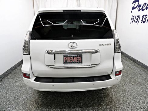 Used 2018 Lexus GX 460 Premium w/ Premium Package image 5