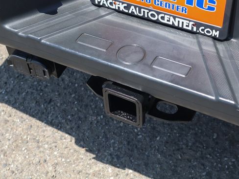 Used 2012 Ford F350 XLT w/ XLT Interior Pkg image 44