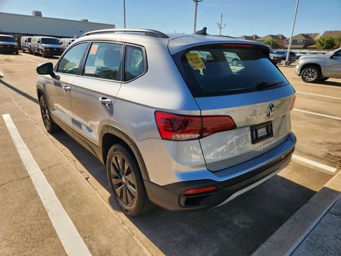 Used 2024 Volkswagen Taos S FWD image 4