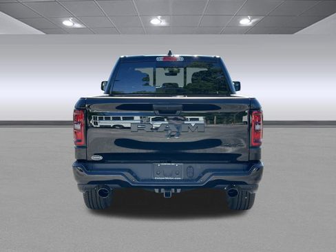 New 2026 RAM 1500 Express AWD/4WD image 4