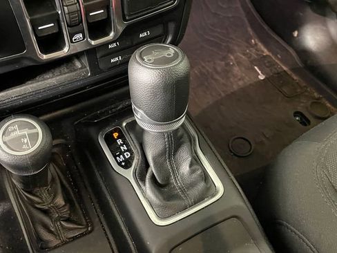 Used 2019 Jeep Wrangler Unlimited Sport S image 10