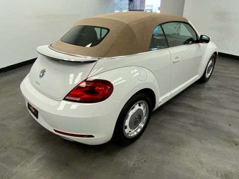 Used 2018 Volkswagen Beetle 2.0T Coast FWD image 15