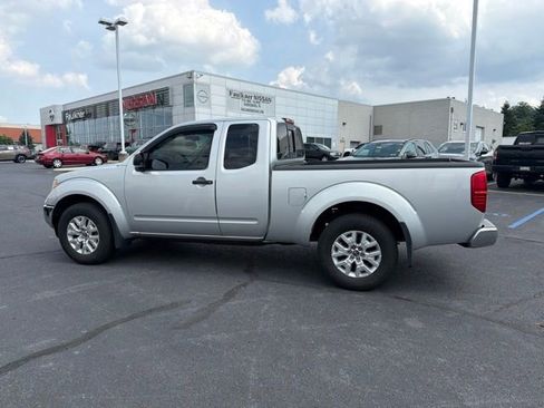 Used 2007 Nissan Frontier SE w/ Power Pkg AWD/4WD image 5