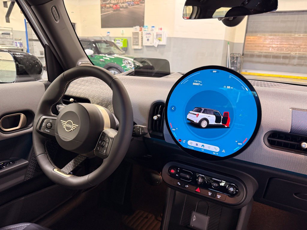 Used 2026 MINI Cooper 4-Door Hardtop FWD image 30
