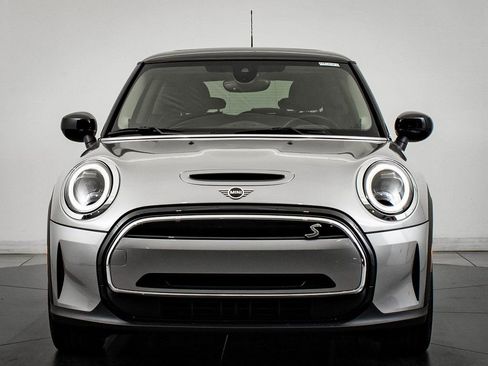 Used 2024 MINI Cooper SE image 2