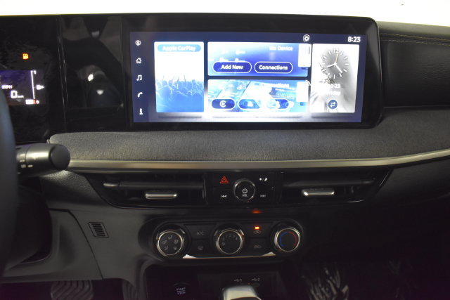 Certified 2025 Nissan Kicks SV AWD/4WD image 17