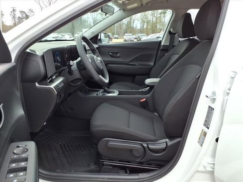 New 2026 Hyundai Kona SE image 12