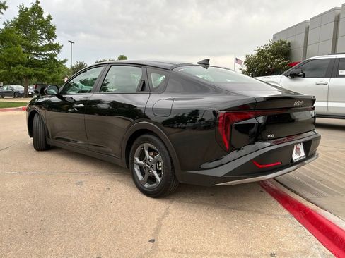 Used 2025 Kia K4 FWD image 8