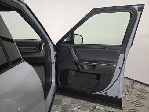 Used 2024 Rivian R1S Adventure AWD/4WD image 18