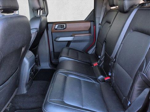 Used 2023 Ford Bronco Outer Banks image 15