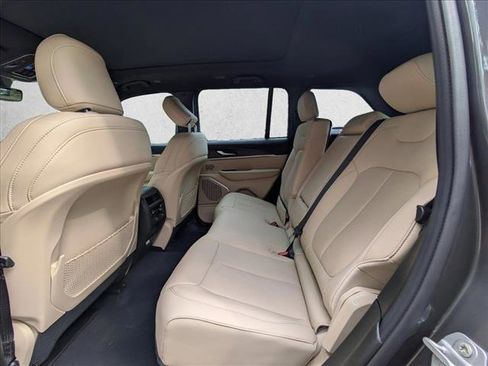 New 2026 Jeep Grand Cherokee Limited image 19