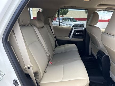 Used 2022 Toyota 4Runner SR5 Premium w/ Moonroof Package AWD/4WD image 32