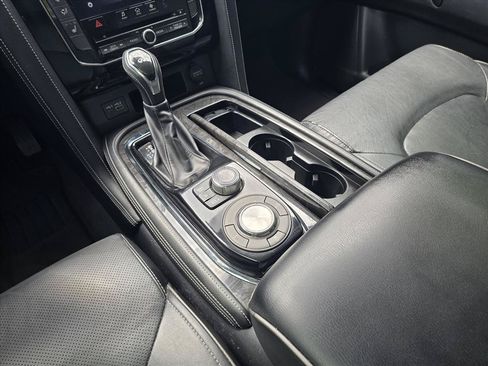 Used 2021 INFINITI QX80 Luxe RWD image 16