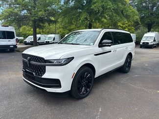 New 2026 Lincoln Navigator Reserve w/ Jet Appearance Package AWD/4WD video 3
