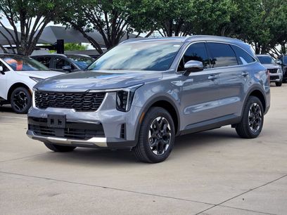 New 2025 Kia Sorento S