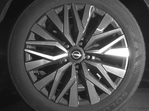 Used 2025 Nissan Altima 2.5 SV image 14