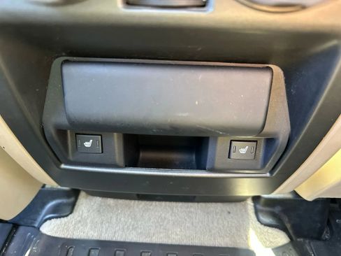 Used 2011 Land Rover LR4 HSE LUX image 29