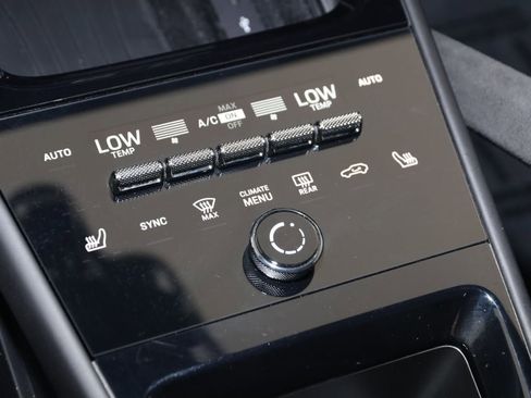 Used 2024 Porsche Cayenne Turbo GT image 42