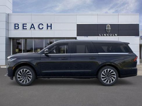 New 2025 Lincoln Navigator L Black Label image 4