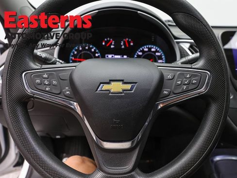 Used 2024 Chevrolet Malibu LT FWD image 10